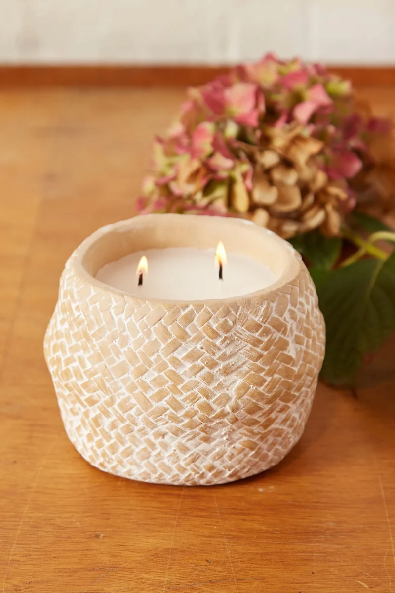 2 wick weave effect candle scaled