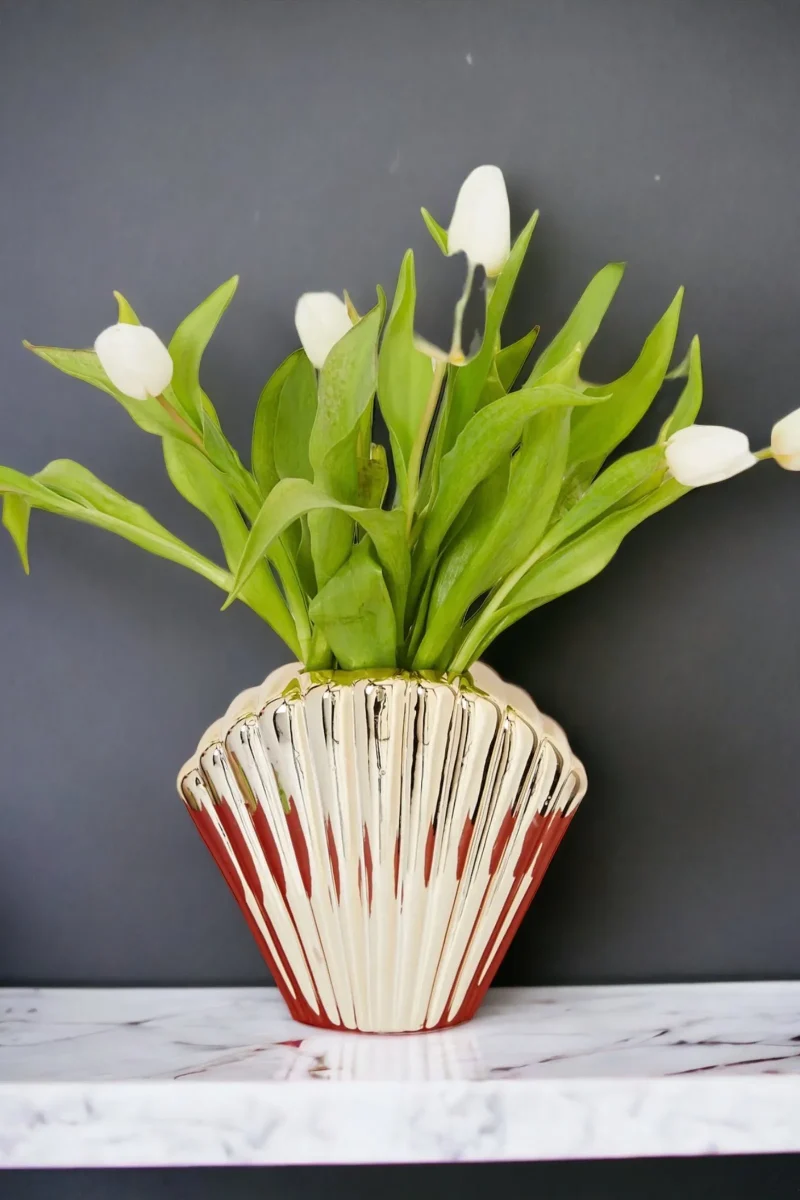 golden shell ceramic vase