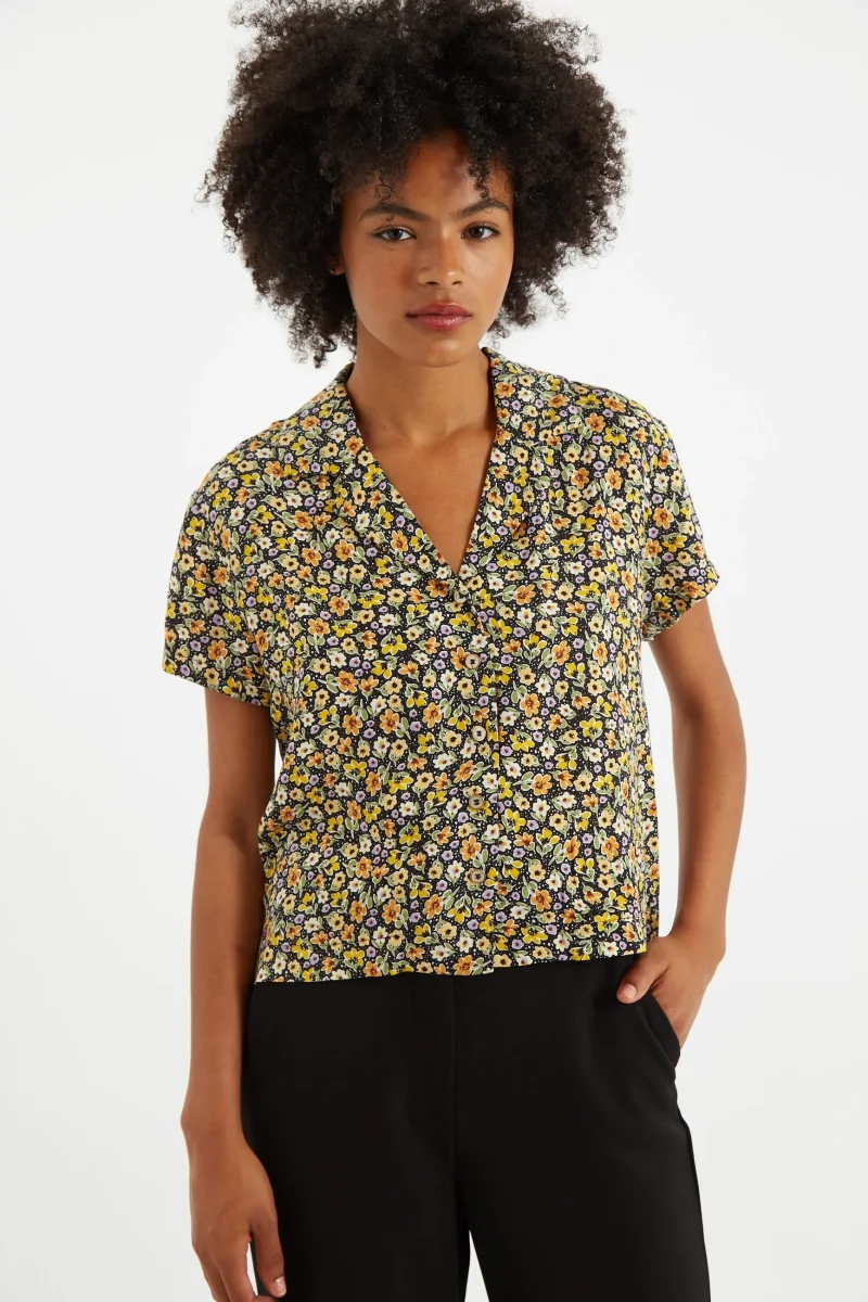 marika floral santa fe resort shirt stylish vacation wear scaled